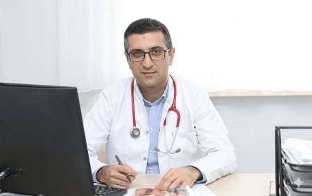Azər Əhmədov vəzifəsindən azad edildi