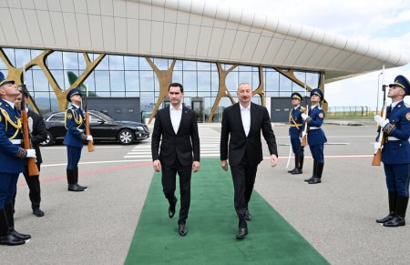 Berdiməhəmmədov Füzulidən Türkmənistana qayıtdı - FOTO