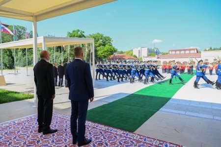 İlham Əliyev Slovakiya Prezidentini Şuşada qarşıladı