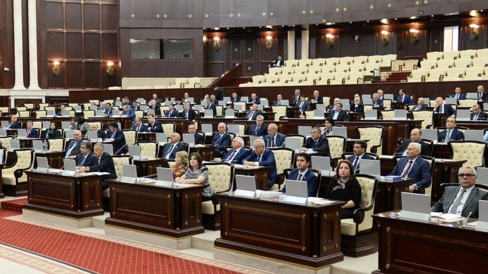 Prezidentin geri qaytardığı qanunlara Parlamentdə yenidən baxacaq