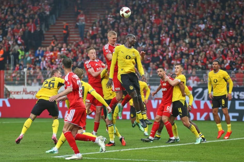 “Bavariya” “Leypsiq”i darmadağın edib