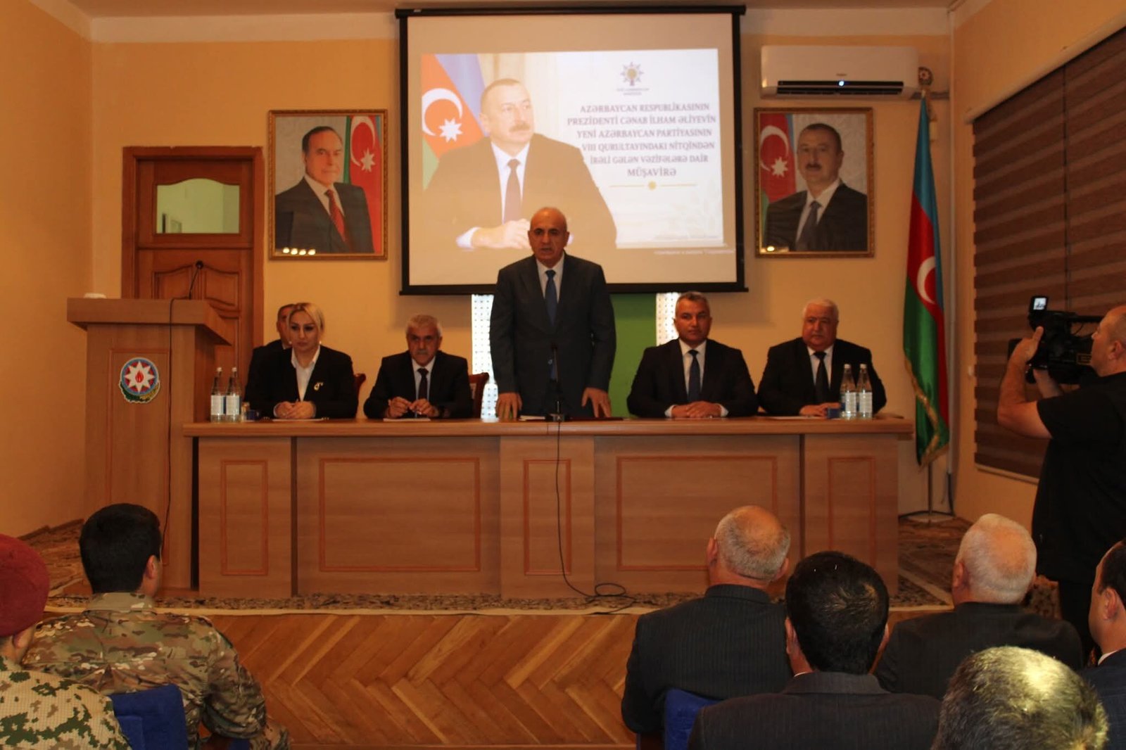 Azərbaycan Respublikasının Prezidenti cənab İlham Əliyevin Yeni Azərbaycan Partiyasının VIII Qurultayındakı nitqindən irəli gələn vəzifələrə dair Laçın Rayon İcra Hakimiyyətində geniş tərkibdə müşavirə keçirilmişdir.